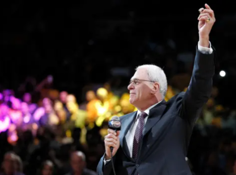 Phil Jackson statue